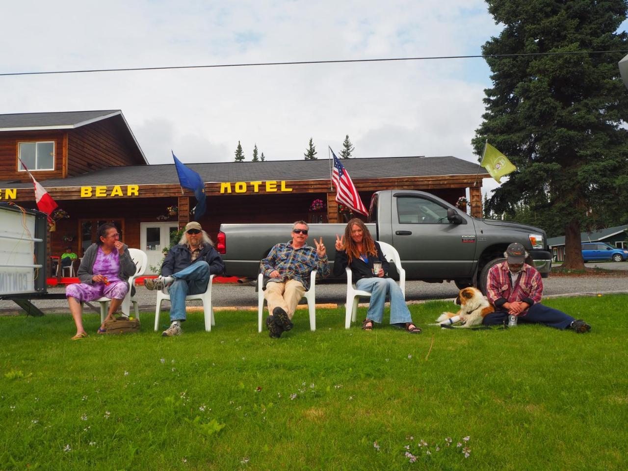 The Golden Bear Motel Tok Kültér fotó